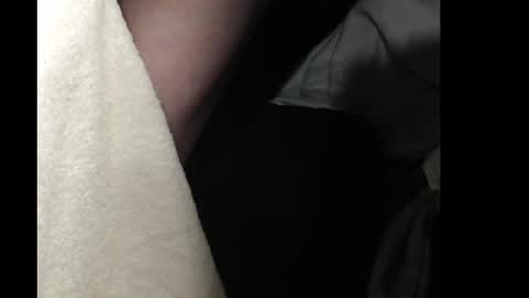 xloadzzz online show from January 3, 2025, 8:32 pm