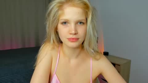 Chloe online show from August 7, 2026, 2:08 pm