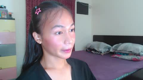 Snapshot of xlovely_destinyx chatting on January 7, 2025, 7:17 pm Alice online show from January 7, 2025, 7:17 pm