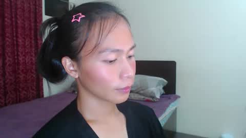 Snapshot of xlovely_destinyx chatting on February 23, 2025, 9:16 pm Alice online show from February 23, 2025, 9:16 pm