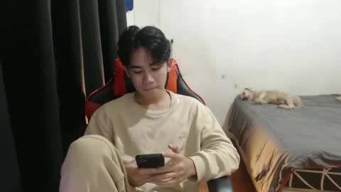 MIKAEL online show from September 9, 2025, 3:33 pm