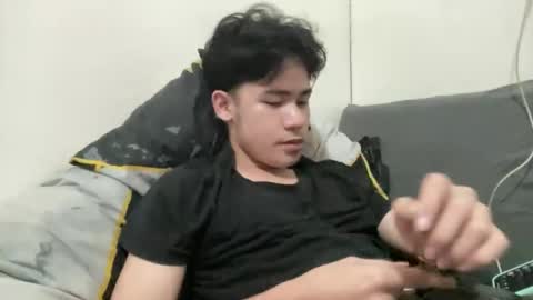 MIKAEL online show from January 13, 2026, 5:40 pm