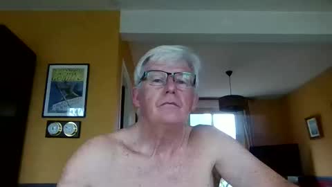 Snapshot of xmaeg3 chatting on January 12, 2026, 9:14 am xmaeg3 online show from January 12, 2026, 9:14 am
