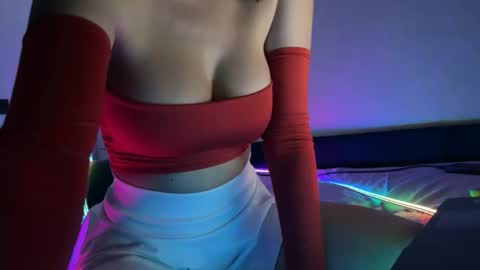 Snapshot of xmollylovex chatting on April 2, 2026, 7:11 pm XMollyLoveX online show from April 2, 2026, 7:11 pm