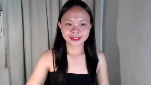 Snapshot of xo_worth_it chatting on March 3, 2026, 3:45 am nathalie online show from March 3, 2026, 3:45 am