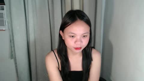 Snapshot of xo_worth_it chatting on March 3, 2026, 4:46 pm nathalie online show from March 3, 2026, 4:46 pm