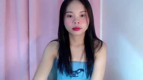 nathalie online show from June 12, 2026, 3:44 pm