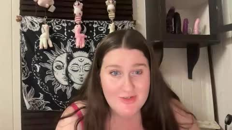 xopeachybaby online show from June 10, 2026, 10:36 am