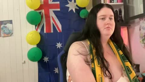 xopeachybaby online show from July 8, 2026, 11:53 pm