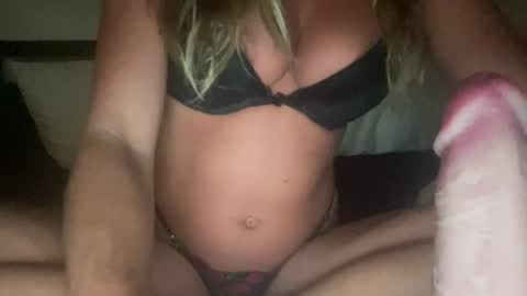 Snapshot of xoviolettt chatting on June 30, 2026, 6:14 am 3 online show from June 30, 2026, 6:14 am
