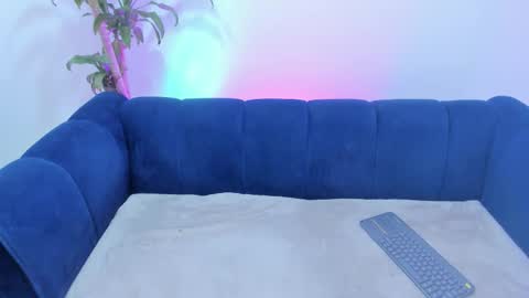 xoxo_angel online show from February 7, 2026, 3:05 pm