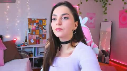 Snapshot of xoxolunaria chatting on November 9, 2025, 3:16 am lunaria online show from November 9, 2025, 3:16 am