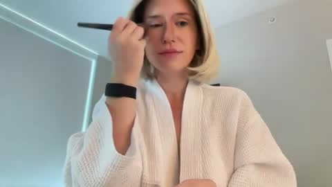 jenn online show from July 9, 2026, 1:48 pm