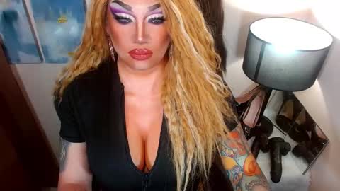 Cattaleya online show from September 18, 2025, 4:03 am