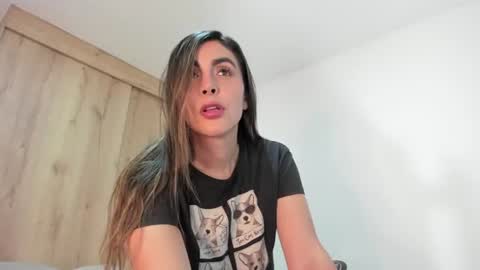 Hellen Sofia instagram hellen5546 online show from June 19, 2026, 8:56 pm