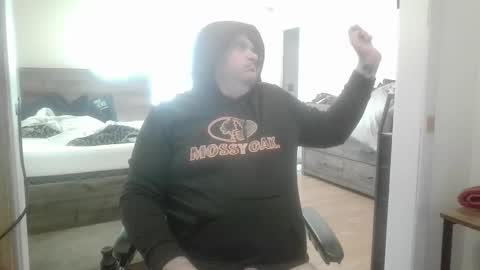 Snapshot of xstrokenchillx chatting on November 5, 2025, 2:17 pm Wayne online show from November 5, 2025, 2:17 pm