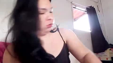 Nica online show from October 15, 2025, 2:33 am