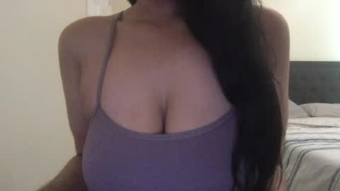 xsweetsaraxx online show from July 27, 2026, 4:03 pm