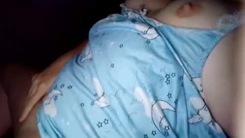 xsweetxgirl27x online show from October 22, 2025, 4:02 am