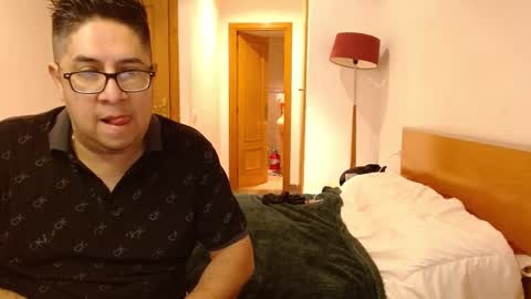 Snapshot of xthiagoxevax chatting on March 8, 2025, 11:18 pm thiagoeva online show from March 8, 2025, 11:18 pm