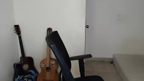 xtranherr online show from September 19, 2025, 11:27 pm