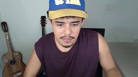 xtranherr online show from November 23, 2025, 2:33 am