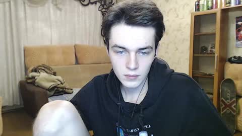 traqqq online show from December 11, 2024, 8:50 pm