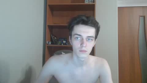 traqqq online show from October 10, 2025, 9:25 pm