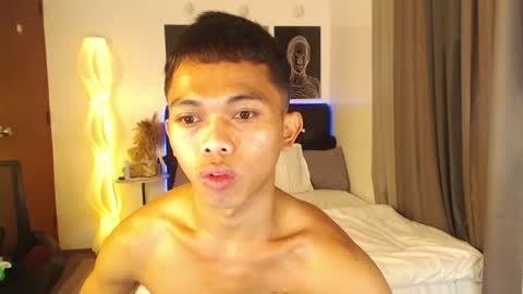 REY online show from July 20, 2026, 8:22 pm