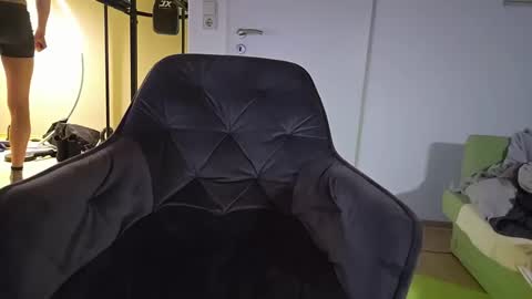 N online show from January 1, 2025, 7:20 am