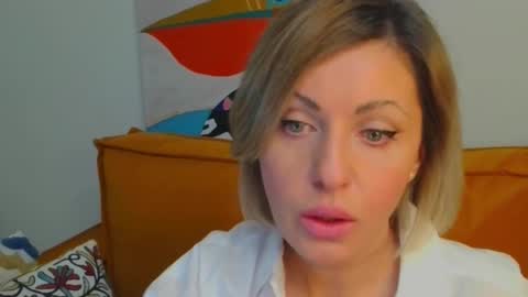 xvaleriax0 online show from February 6, 2026, 6:11 pm