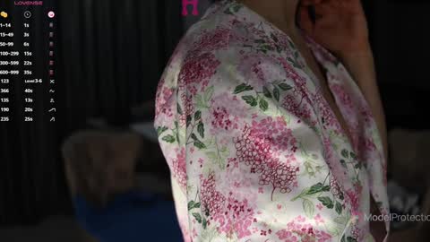 Snapshot of xwithy chatting on March 5, 2025, 6:23 pm FrancyStepmom and YStepson INTERESTED IN A GIRL-GIRL COLLABORATION TEXT ME HERE or INSTAGRAM online show from March 5, 2025, 6:23 pm