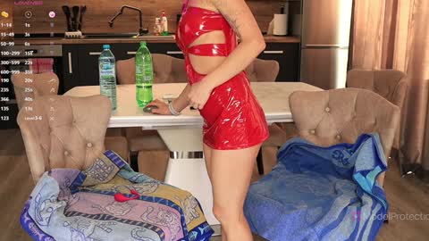 Snapshot of xwithy chatting on November 16, 2025, 12:33 pm FrancyStepmom and YStepson INTERESTED IN A GIRL-GIRL COLLABORATION TEXT ME HERE or INSTAGRAM online show from November 16, 2025, 12:33 pm