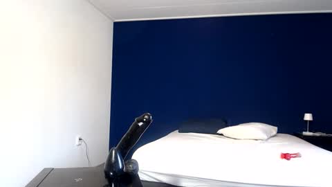 max online show from February 16, 2025, 11:27 am