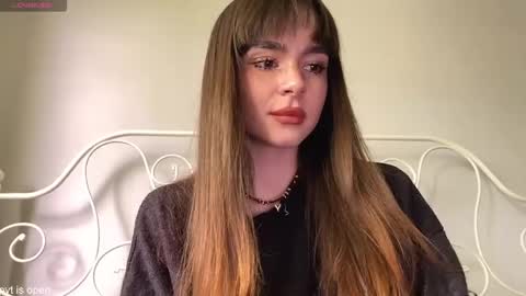Lily online show from June 4, 2026, 10:54 am