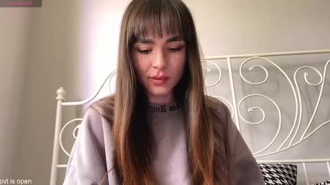 Lily online show from June 5, 2026, 10:54 am