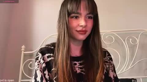 Lily online show from July 3, 2026, 12:11 pm
