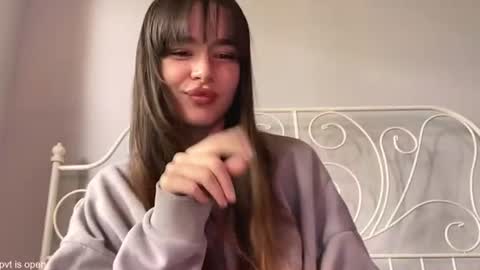 Lily online show from July 23, 2026, 12:14 pm