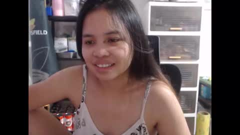 Snapshot of xxana_pinay_26xx chatting on December 1, 2025, 11:43 pm xxana_pinay_26xx online show from December 1, 2025, 11:43 pm