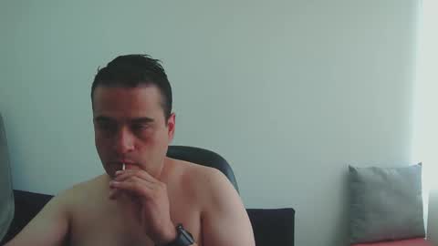 Snapshot of xxangellxxx chatting on October 20, 2025, 5:24 pm angel online show from October 20, 2025, 5:24 pm