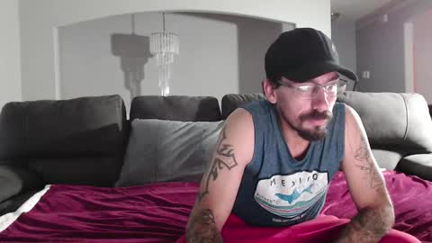 xxbradxx604 online show from September 30, 2025, 2:22 pm