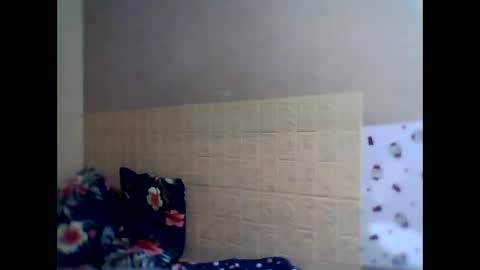 xxchuchuxx online show from April 15, 2026, 6:26 pm