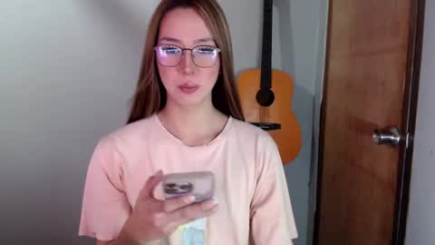 Dyanna Zulla online show from December 11, 2024, 10:47 am