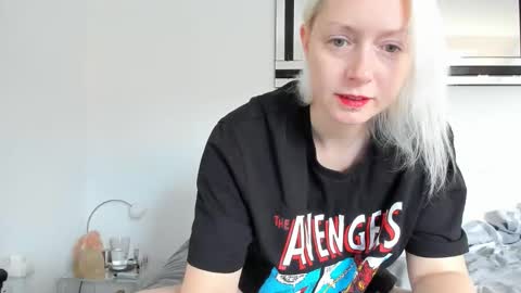 Snapshot of xxkimber_bentonxx chatting on November 8, 2025, 2:06 pm Next online Monday to Friday 10am till 2pm UK time online show from November 8, 2025, 2:06 pm