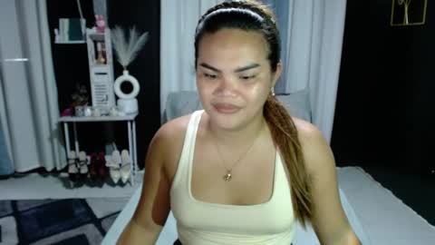Snapshot of xxkylie_smithxx chatting on June 4, 2026, 8:53 am Kylie Smith online show from June 4, 2026, 8:53 am