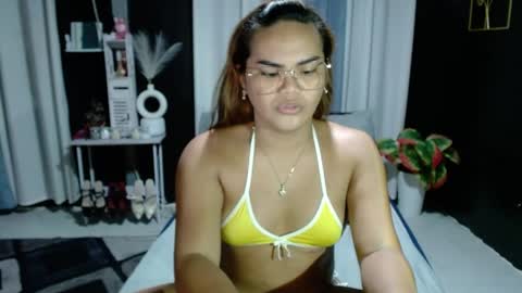 Snapshot of xxkylie_smithxx chatting on June 4, 2026, 9:32 pm Kylie Smith online show from June 4, 2026, 9:32 pm