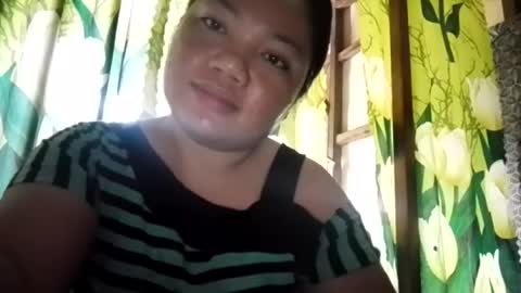 xxloriexx_me online show from June 18, 2026, 11:42 pm