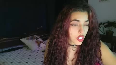 Snapshot of xxmaggieeexx chatting on December 4, 2025, 3:16 am mag online show from December 4, 2025, 3:16 am