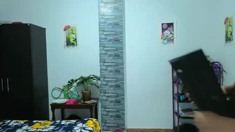 Snapshot of xxmaggieeexx chatting on December 15, 2025, 12:53 pm mag online show from December 15, 2025, 12:53 pm