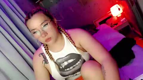Snapshot of xxmariabig6xx chatting on June 7, 2026, 1:15 pm xxmariabig6xx online show from June 7, 2026, 1:15 pm